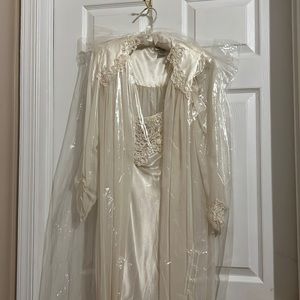 Vintage wedding night lingerie size small night gown matching robe